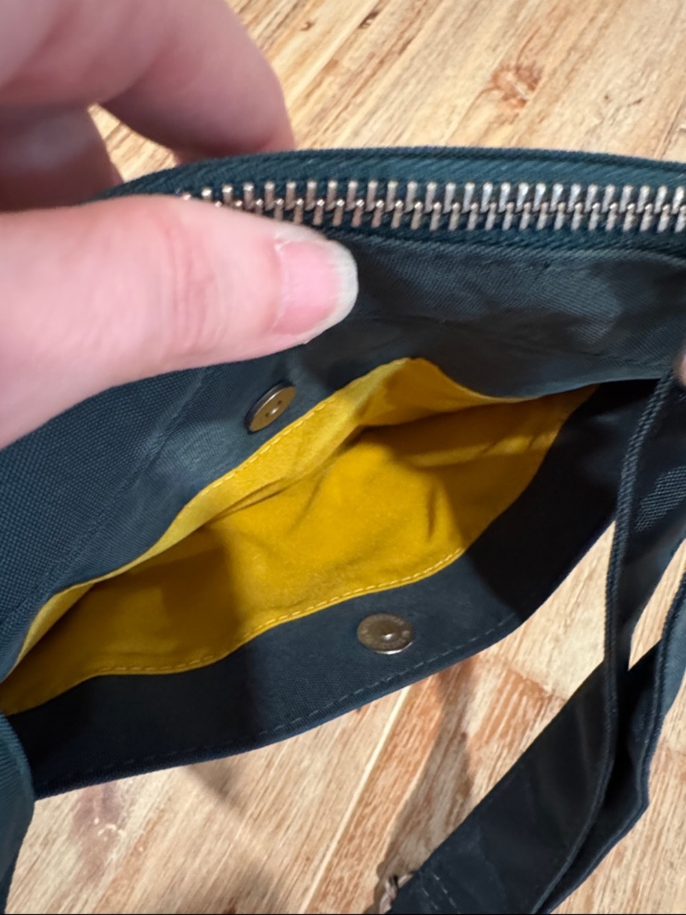 Baggallini Dark Green Crossbody Bag EUC - Picture 6 of 14